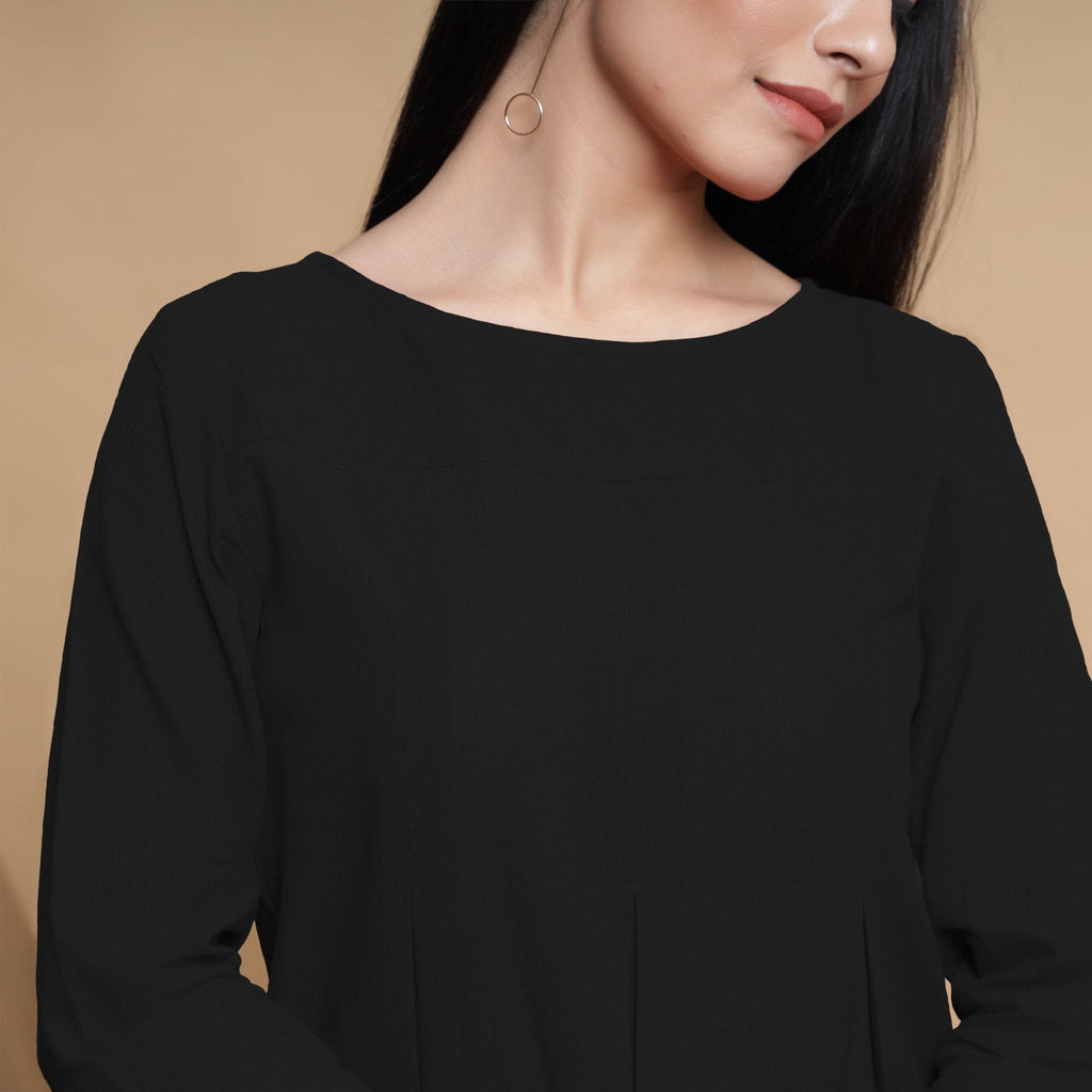 Black Cotton Flax Box-Pleated High Low Top