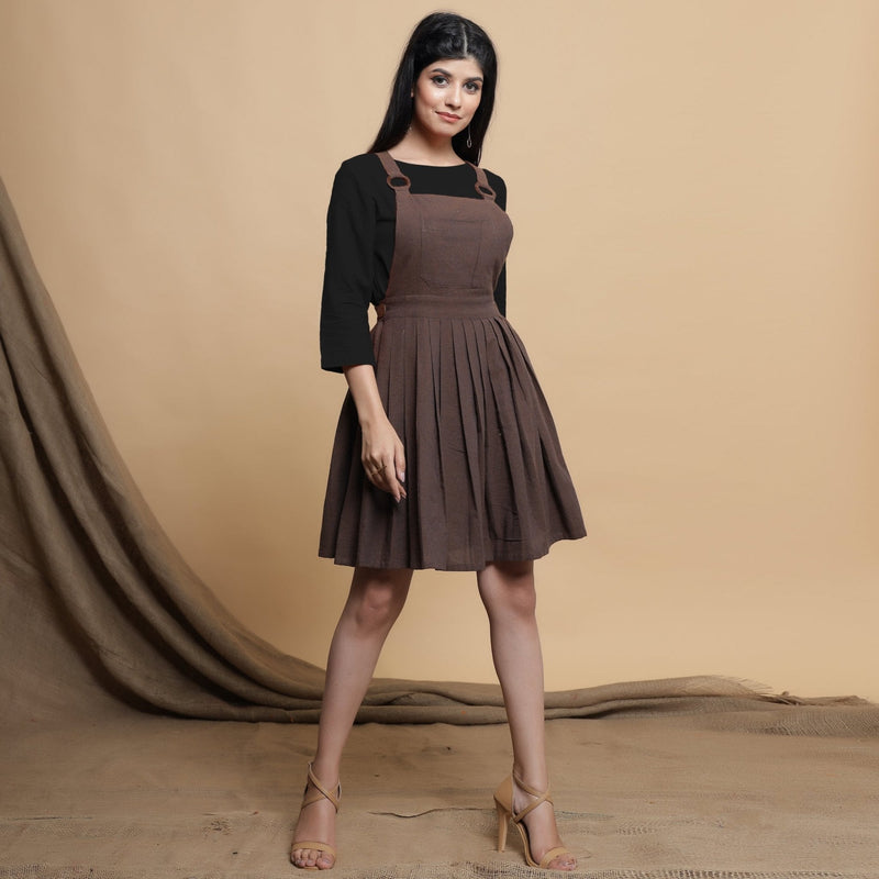 Black Cotton Flax Box-Pleated High Low Top