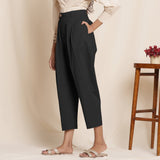 Black Cotton Flax High-Rise Pegged Chino Pant