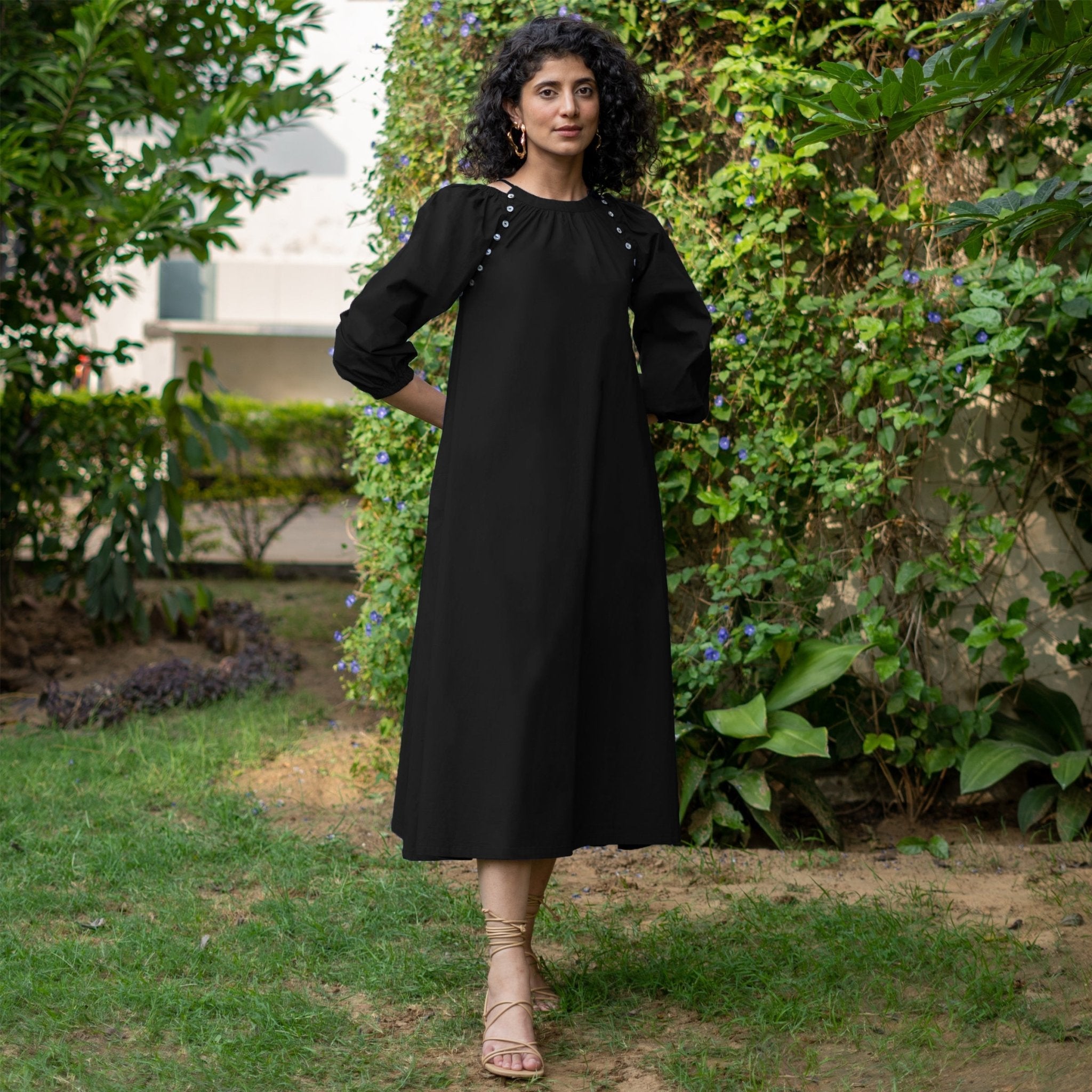 Black Cotton Poplin A-Line Detachable Sleeve Flared Midi Dress