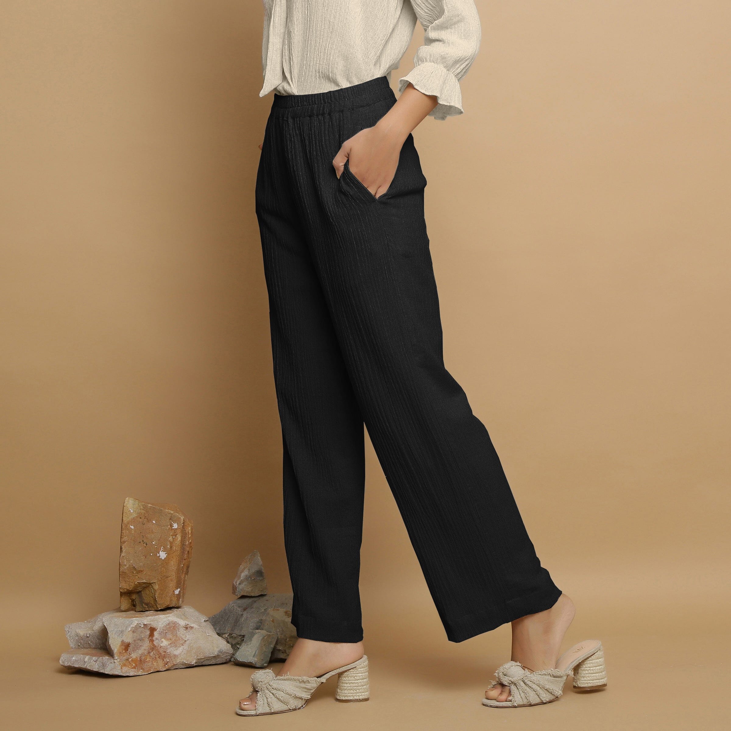 Black Crinkled Cotton Flax Elasticated Mid-Rise Pant