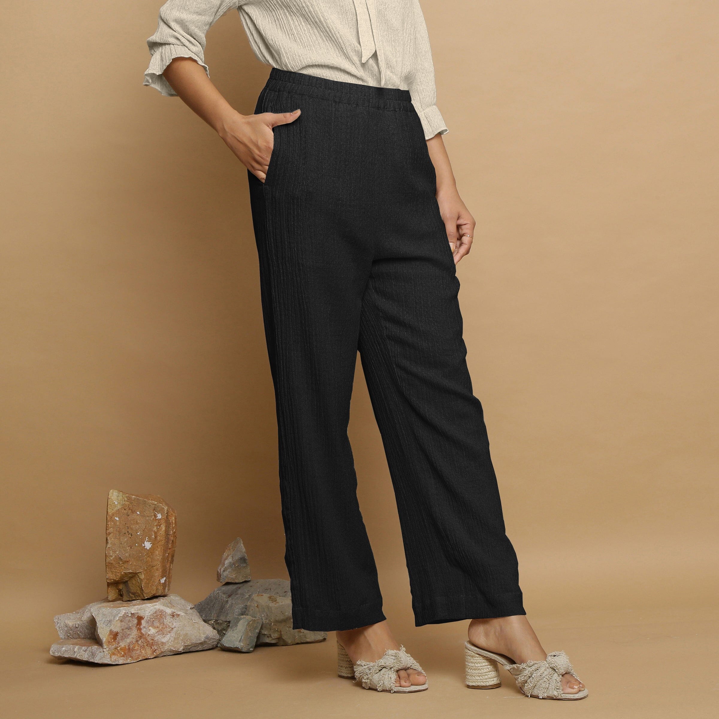Black Crinkled Cotton Flax Elasticated Mid-Rise Pant
