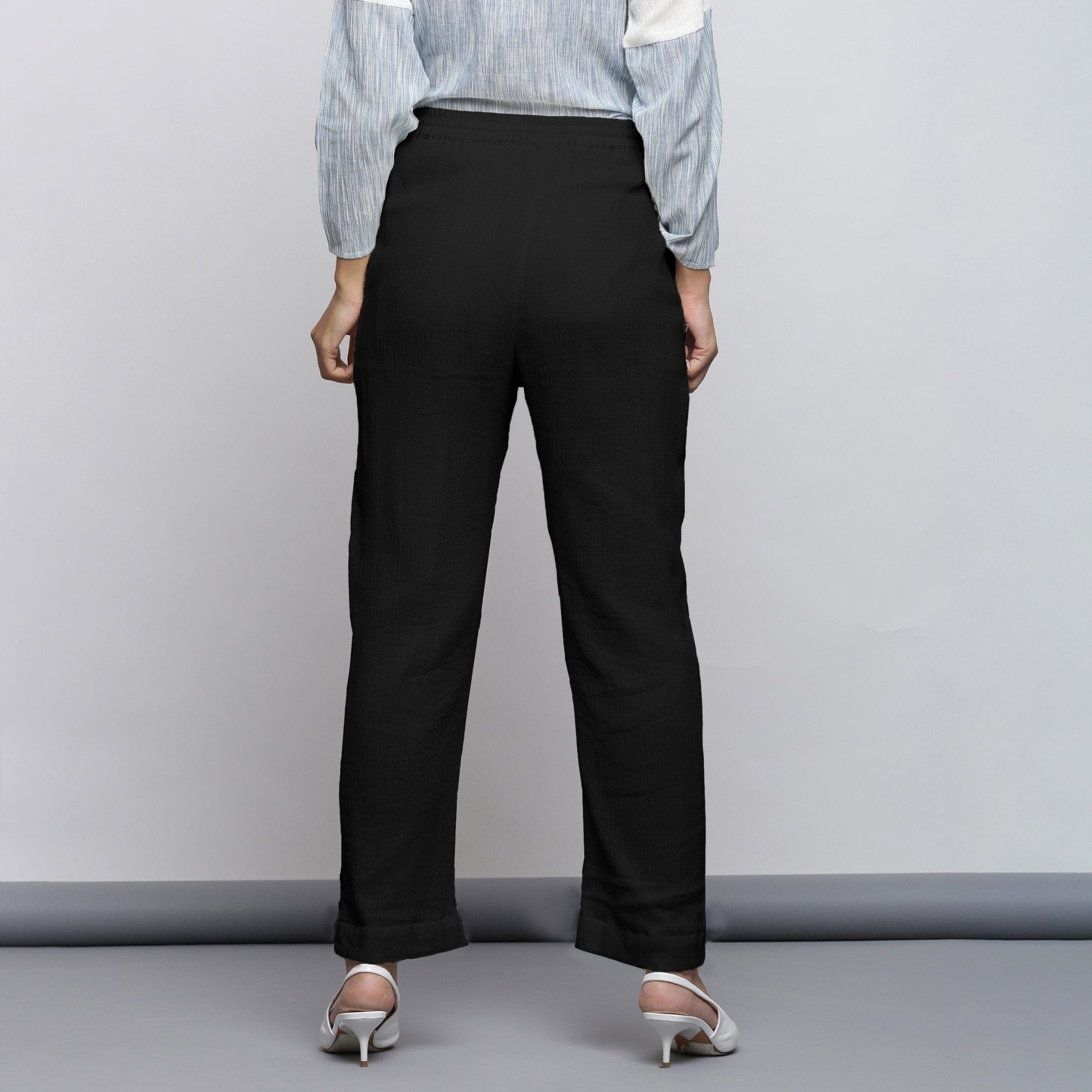 Black Crinkled Cotton Flax Elasticated Mid-Rise Tapered Pant