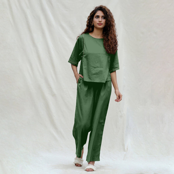 Dark Green 100% Cotton Solid Mid-Rise Elasticated Pant