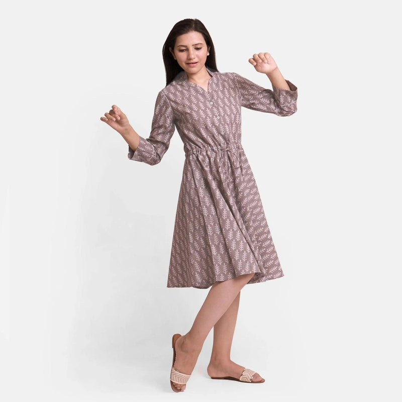 Right View of a Model wearing Kashish Botanical Pattern Button-Down Dress