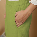 Leaf Green Crinkled Cotton Flax Elasticated Mid-Rise Pant