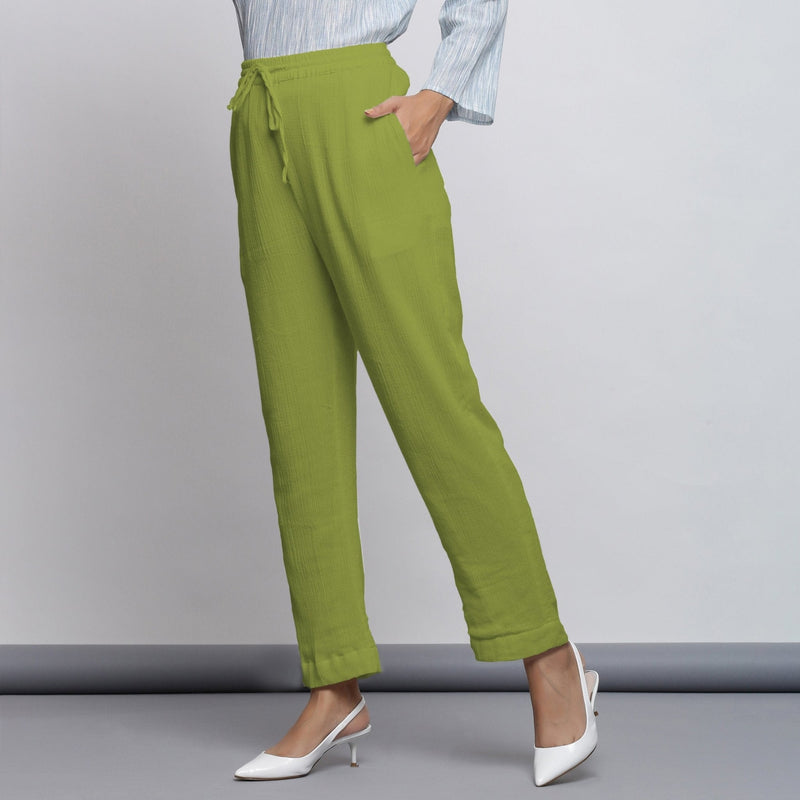 Leaf Green Crinkled Cotton Flax Elasticated Mid-Rise Tapered Pant