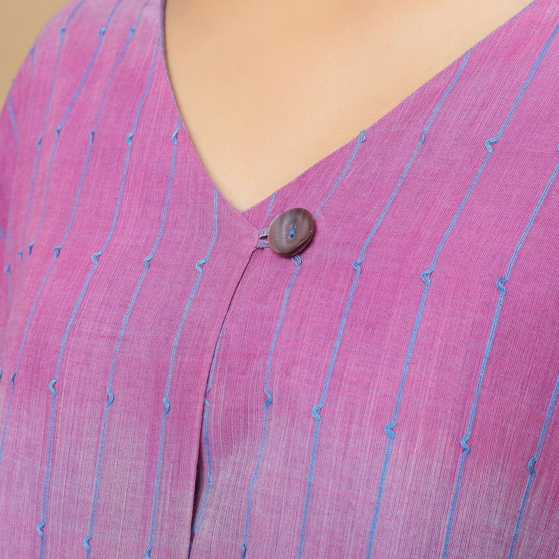 Front Detail of a Model wearing Mangalgiri Reversible Cotton Cape