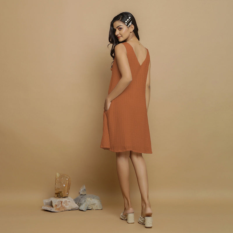 Rust Crinkled Cotton Flax Deep Neck Sleeveless Short Dress