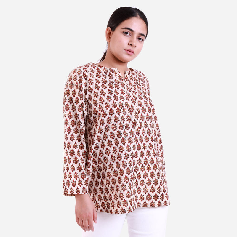 Right View of a Model wearing Bagru Block Printed Relaxed Fit Tunic