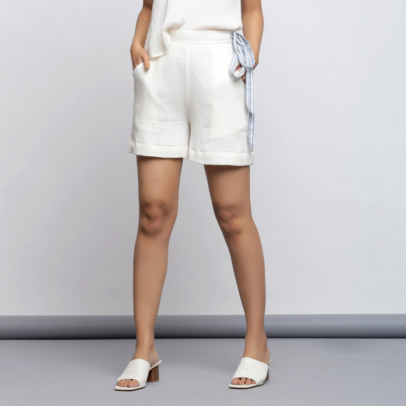 Front View of a Model wearing White Short Crinkled Cotton Shorts