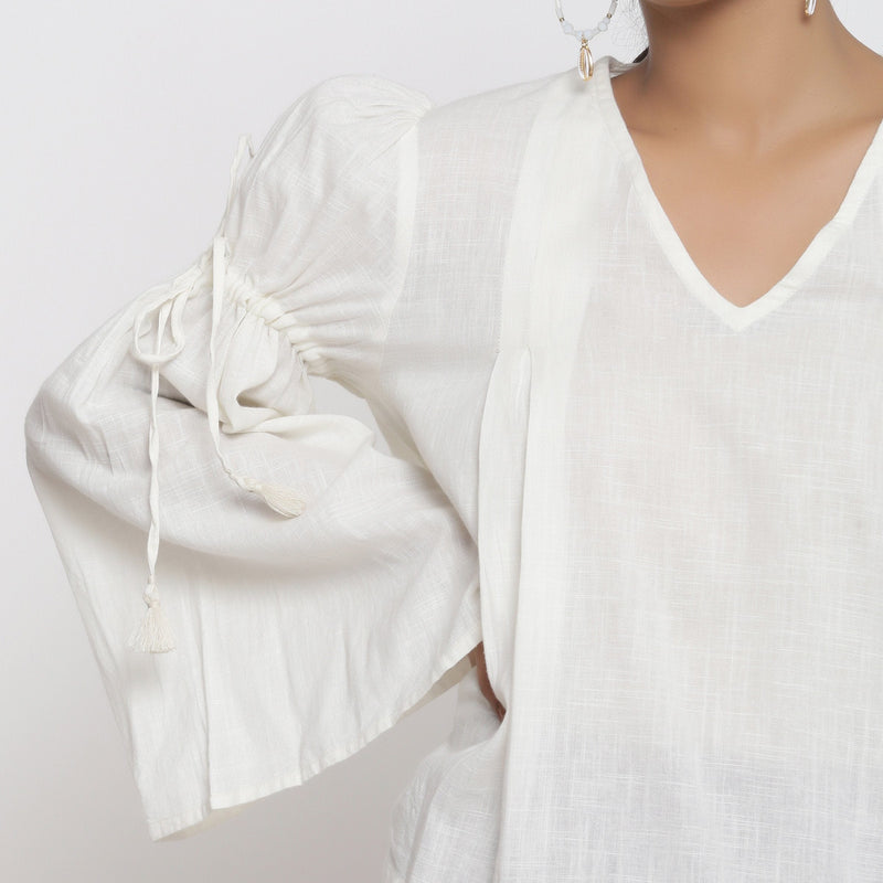 Front Detail of a Model Wearing Off-White Cotton Slub Solid V-Neck Top
